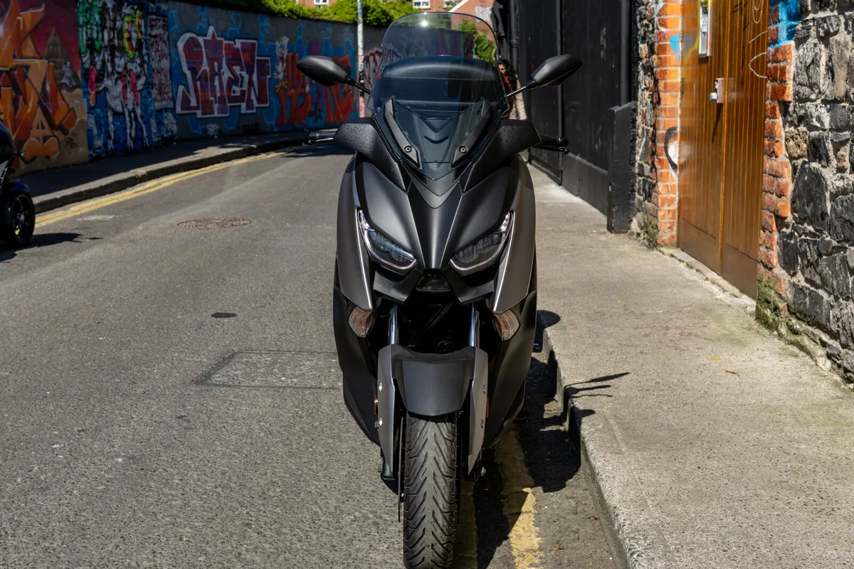 Yamaha Xmax 400 - Image 4