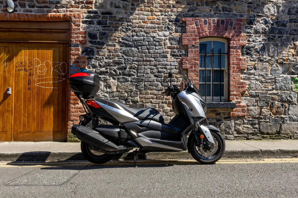 Yamaha Xmax 400 - Image 2