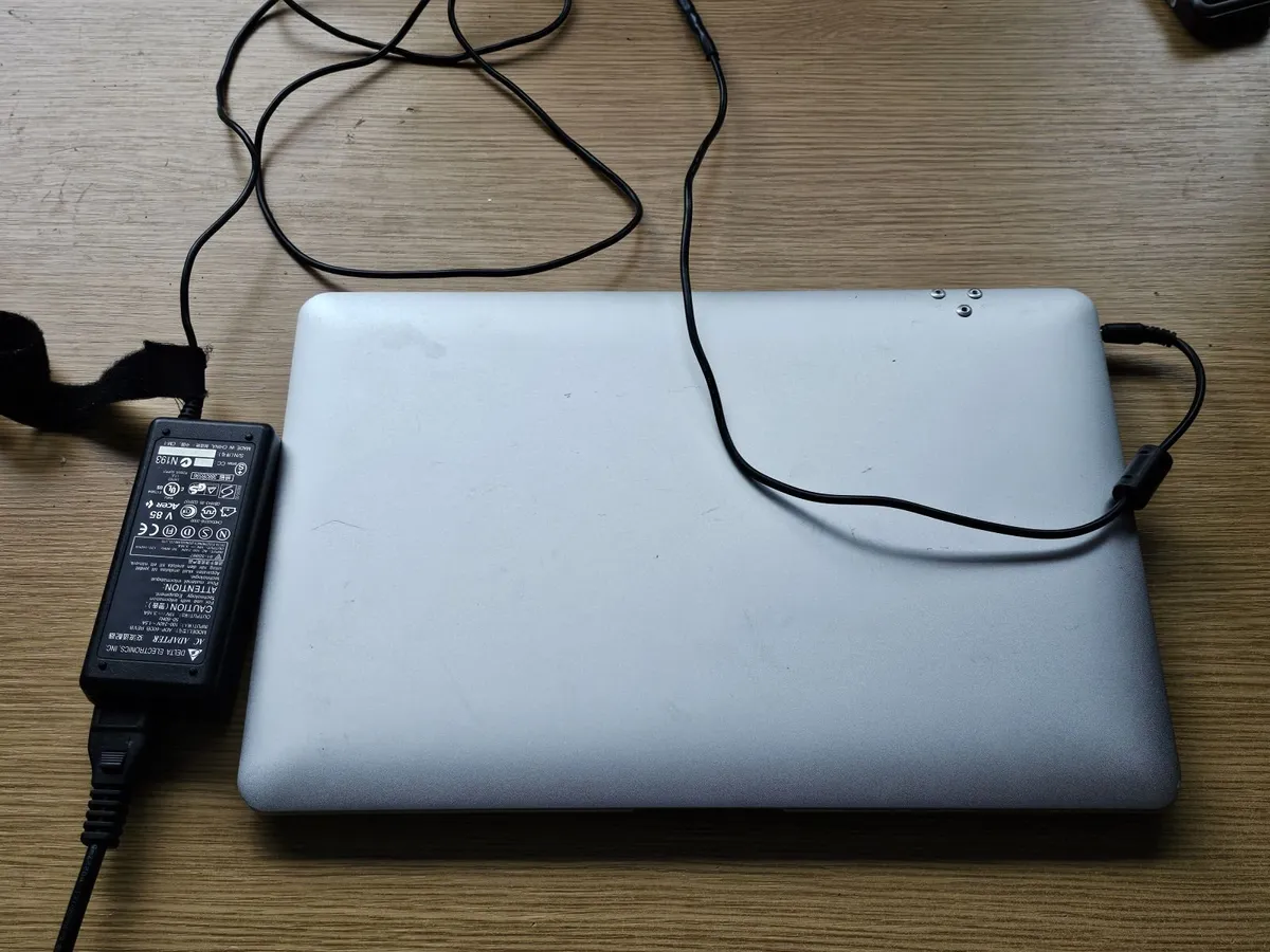 Laptop 13.5" Intel Windows 11 Pro Ultrabook 128GB - Image 2
