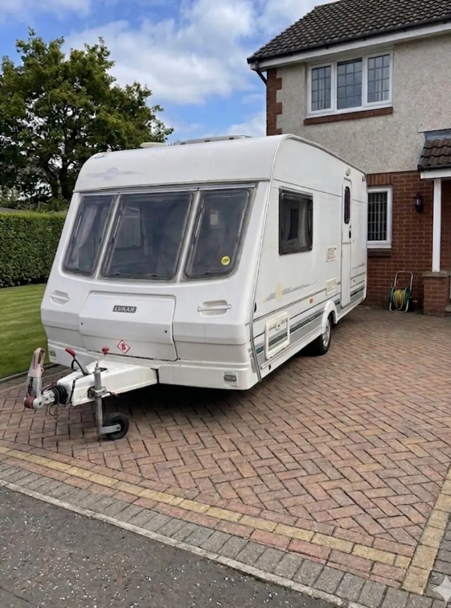 5 berth lunar caravan - Image 1