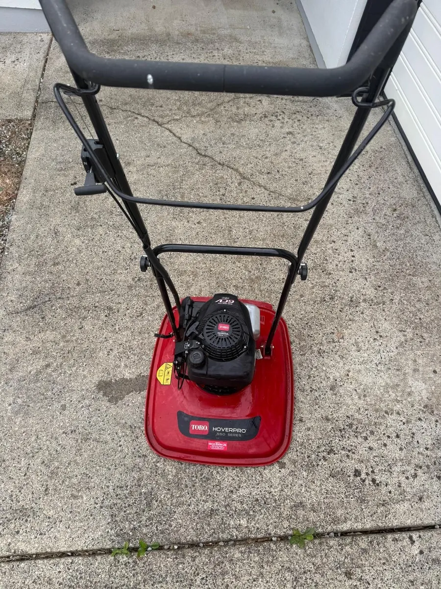 Toro HoverPro 550 Petrol Lawnmower - as new - Image 3