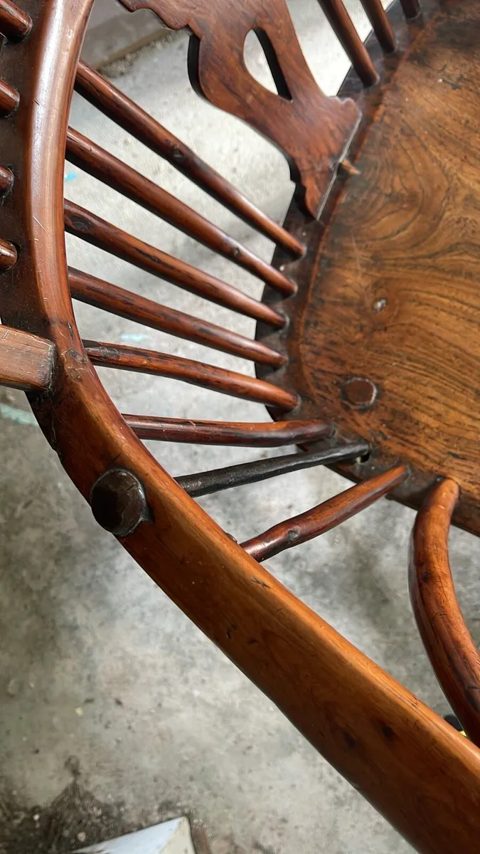 19c Elm & Yew Windsor Chair - Image 4