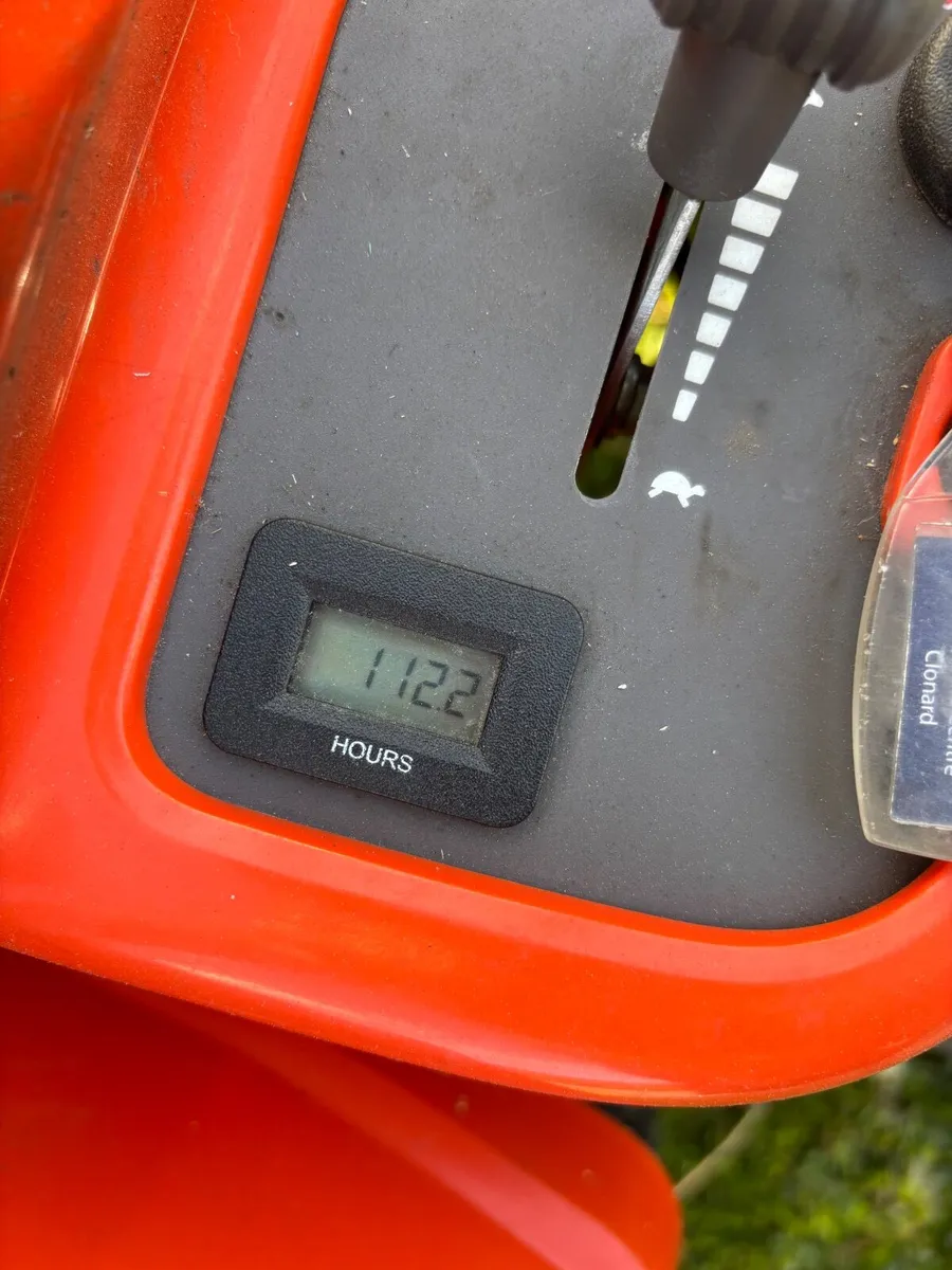 Ride on lawnmower - Image 2