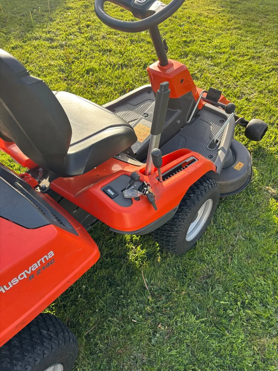Ride on lawnmower - Image 4
