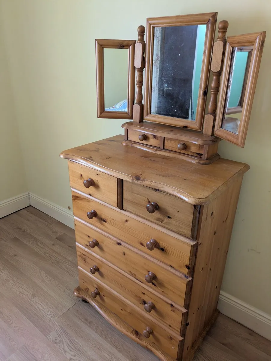 Dresser with mirror - Image 3