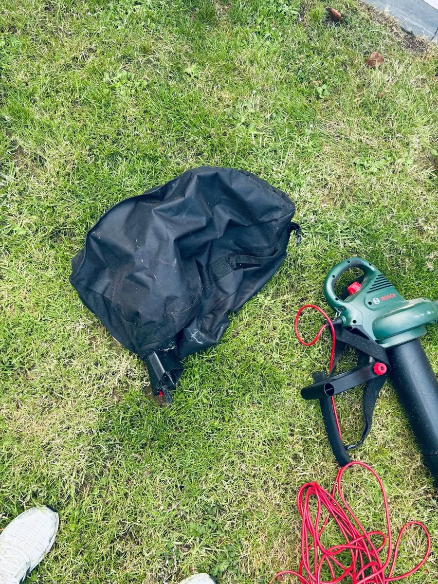 Bosch Electric Leaf Vacuum/blower - Image 2