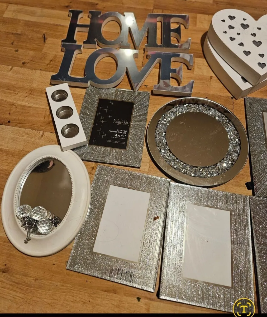 Mixed Lot of Glittery Home Items - Image 3