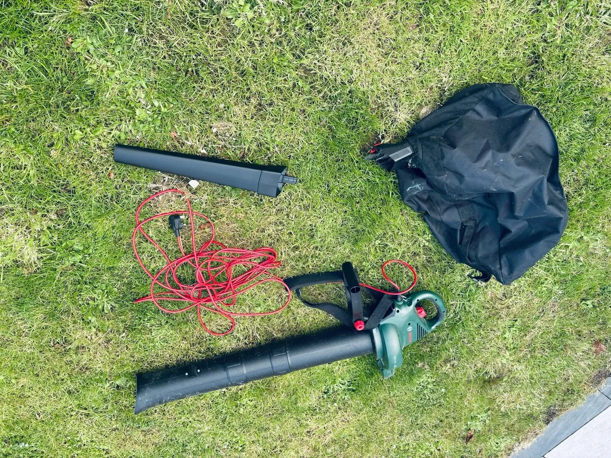 Bosch Electric Leaf Vacuum/blower - Image 3