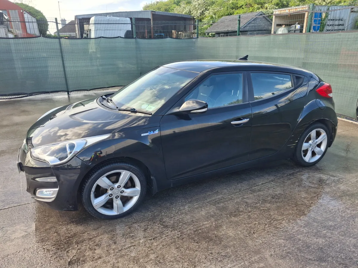 132 Hyundai Veloster  1.6 Petrol - Image 2