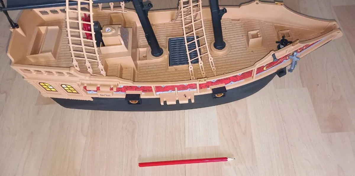 Playmobil Pirate Raiders' Ship - Image 2