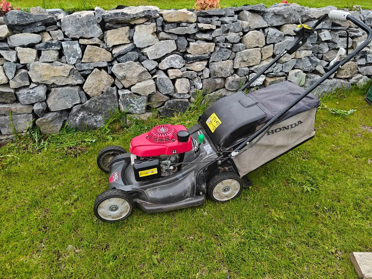 Honda lawn mower - Image 2