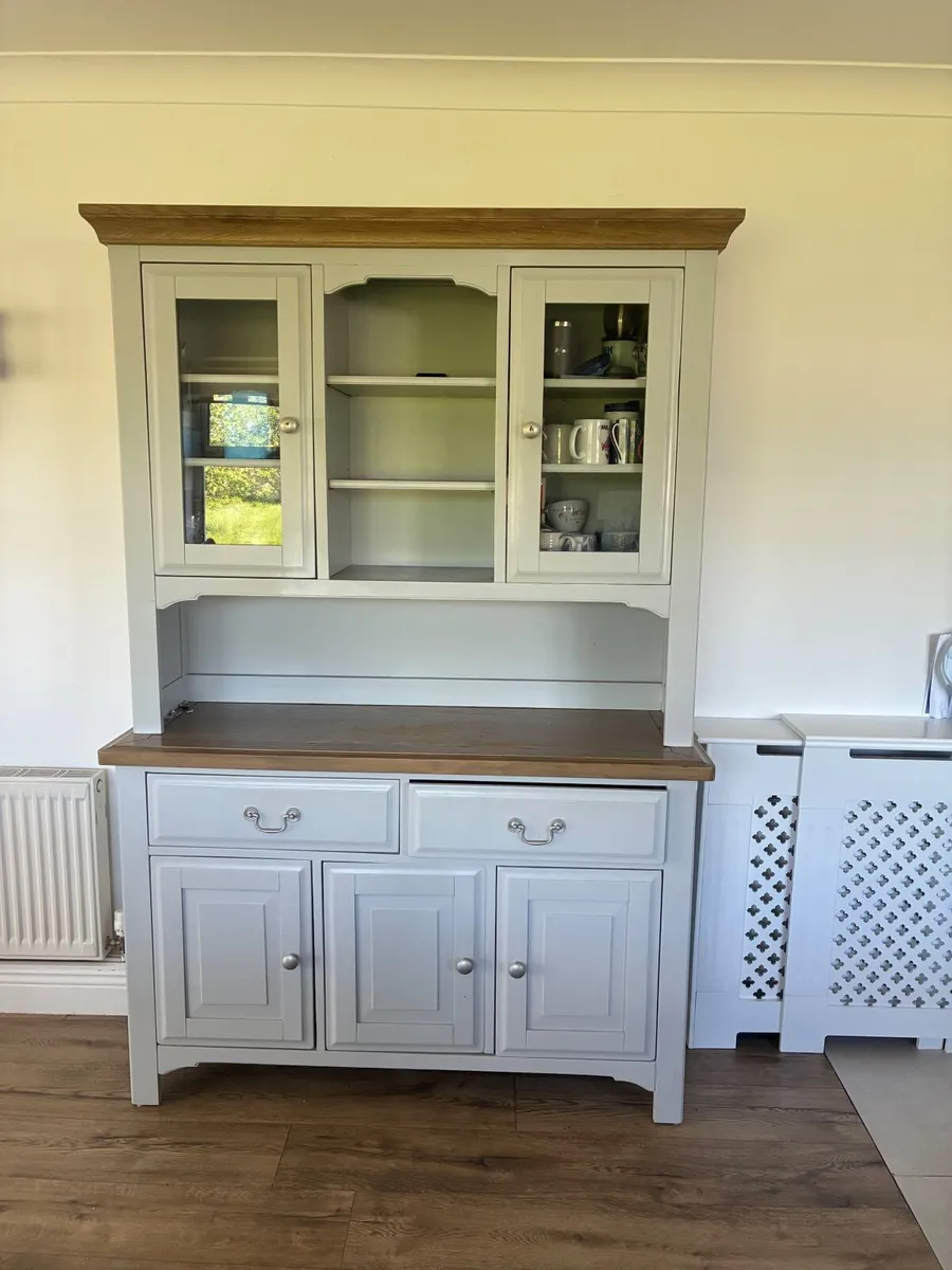 Kitchen dresser - Image 1