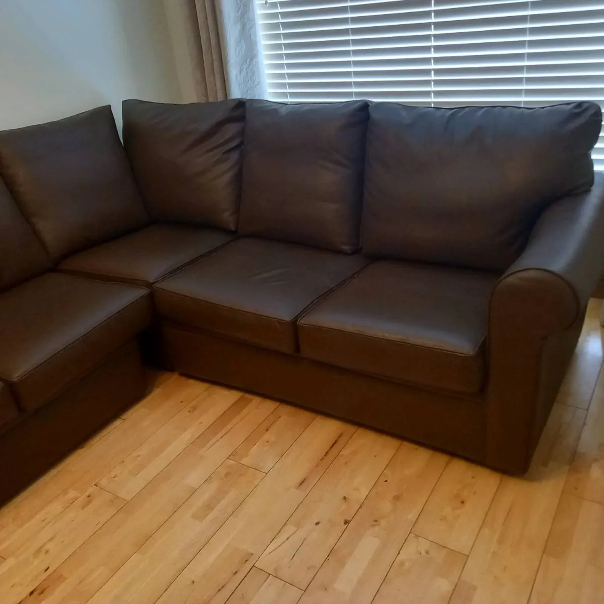 Corner couch - Image 2