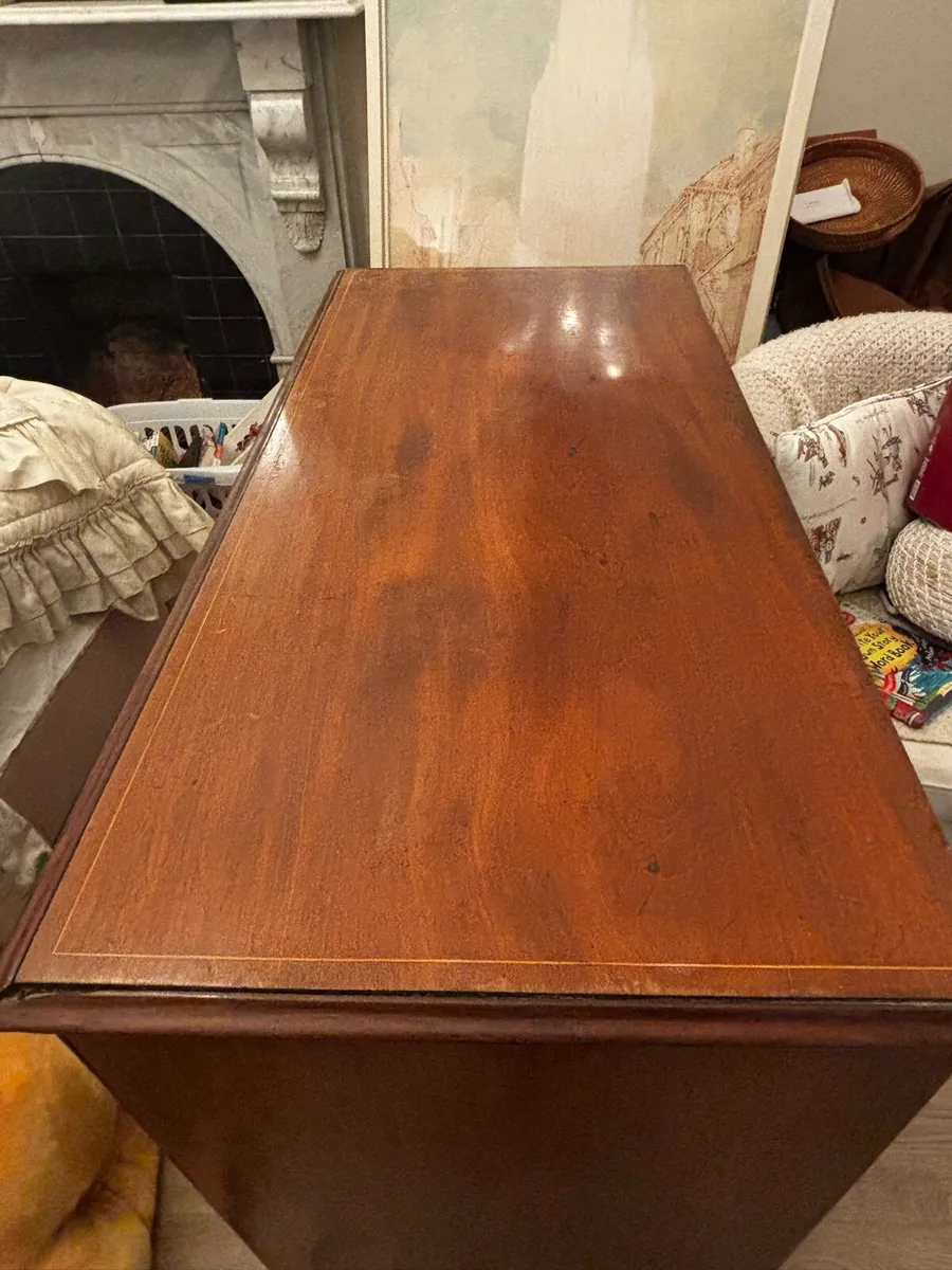 Dresser - Image 2