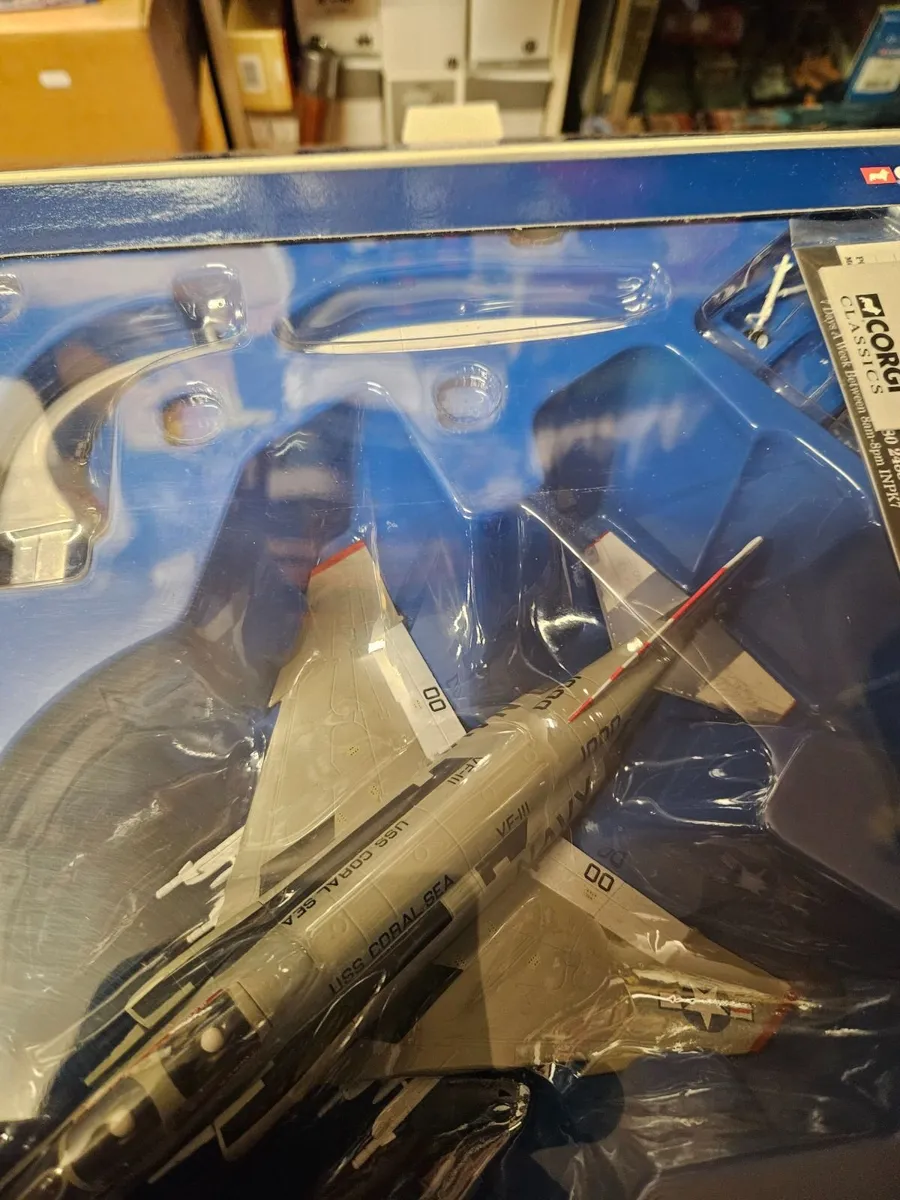 Corgi American Navy F4 Phantom - Image 2
