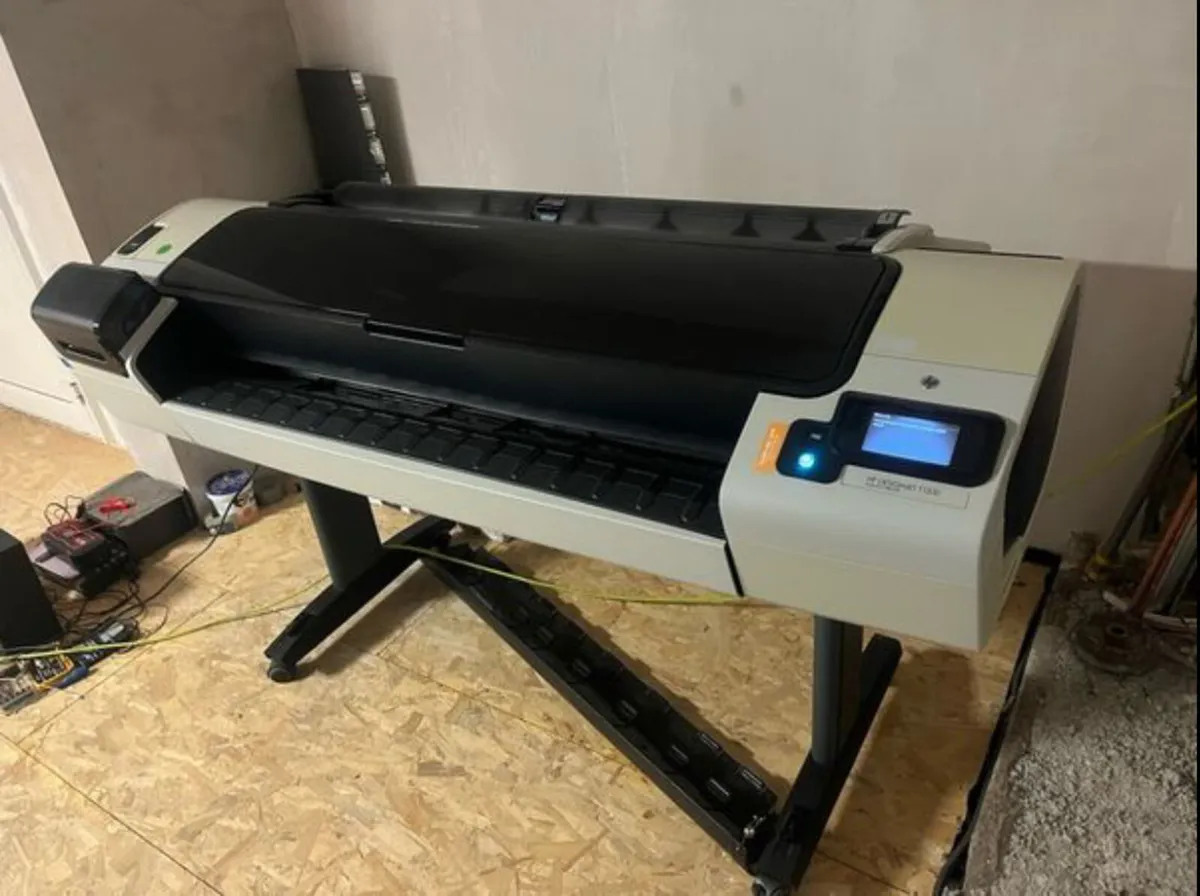 Large format Printer. HP 44” Designjet - Image 2