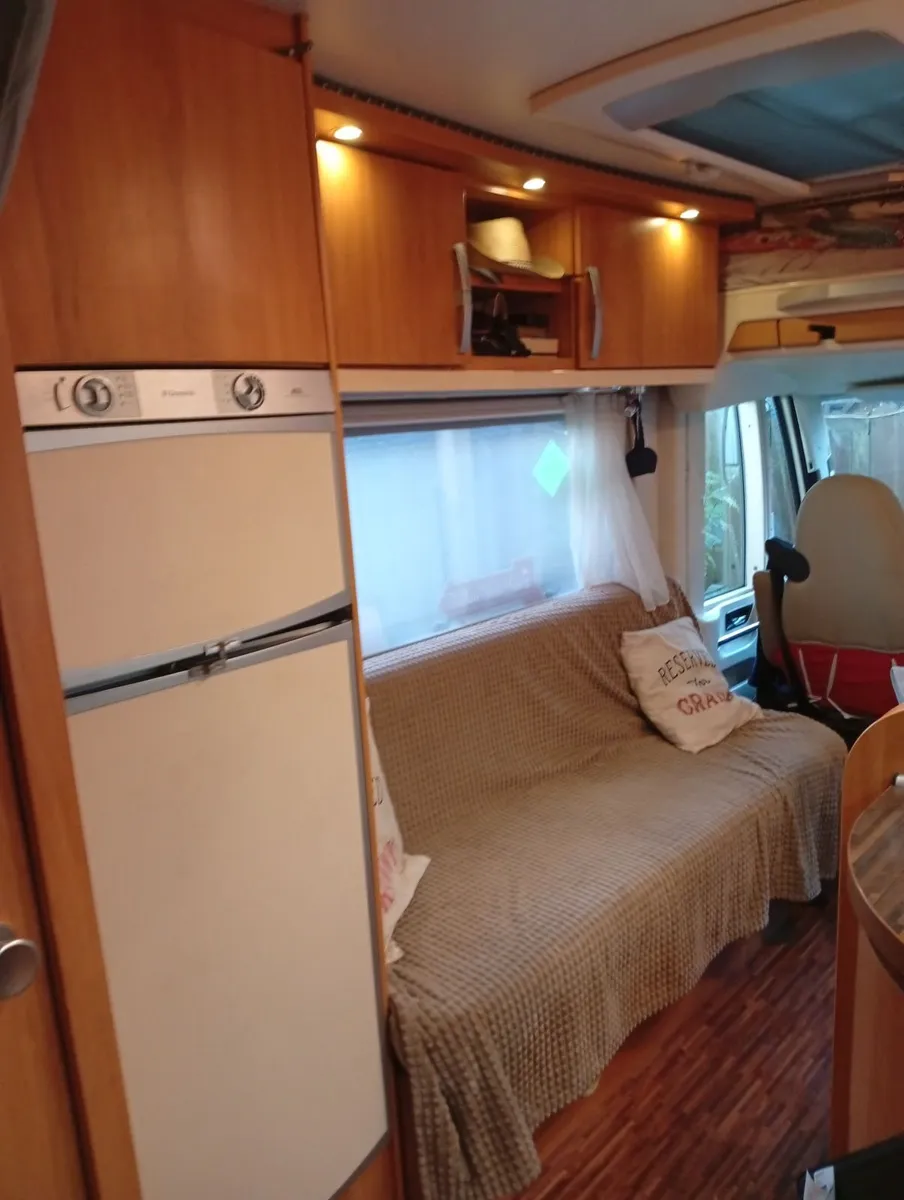Motorhome - Image 4