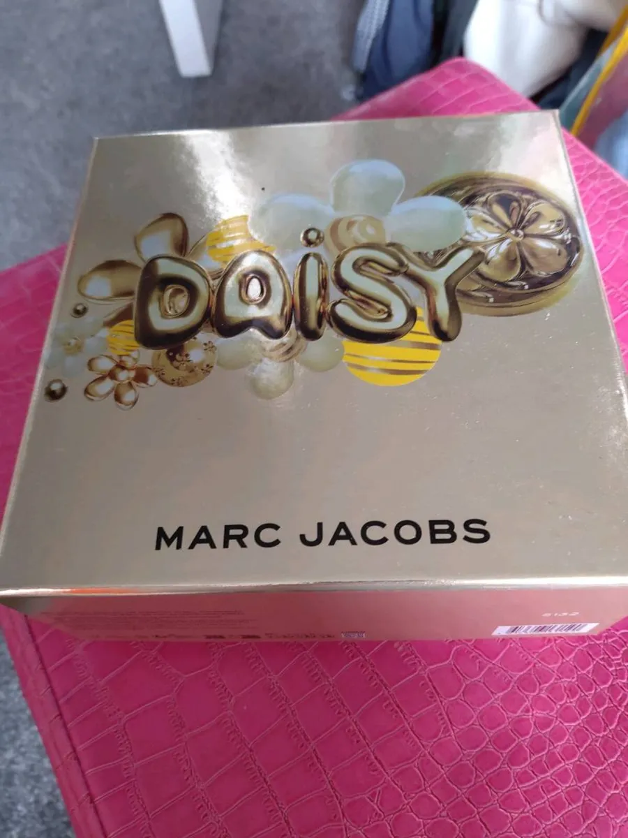 Marc Jacobs Daisy set - Image 1