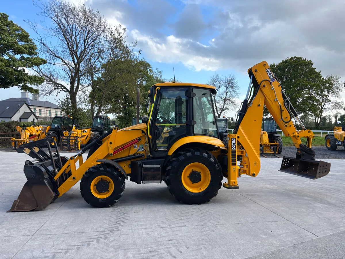 2022 JCB 3CX SITEMASTER PLUS - Image 4
