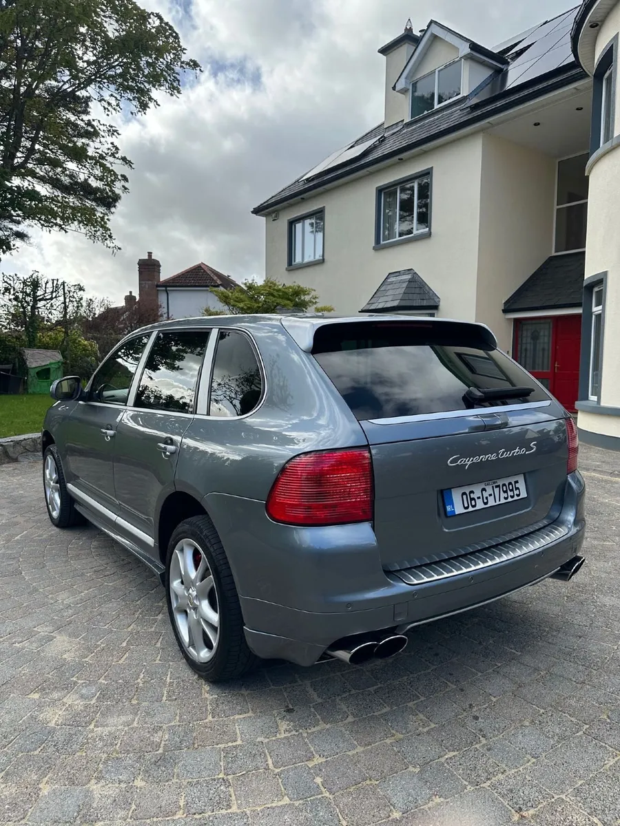 Porsche Cayenne Turbo S - Image 3
