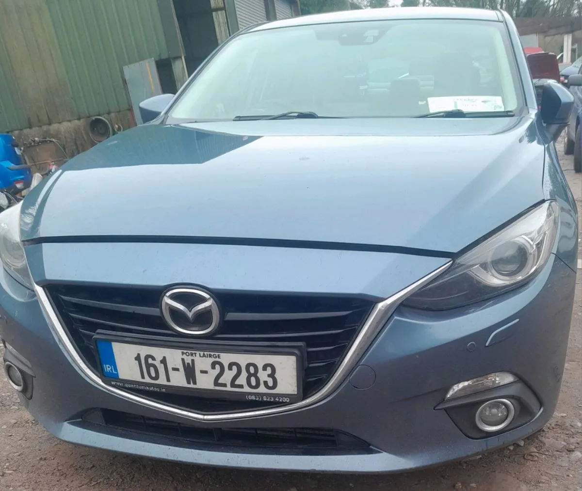 Breaking mazda 3 2016