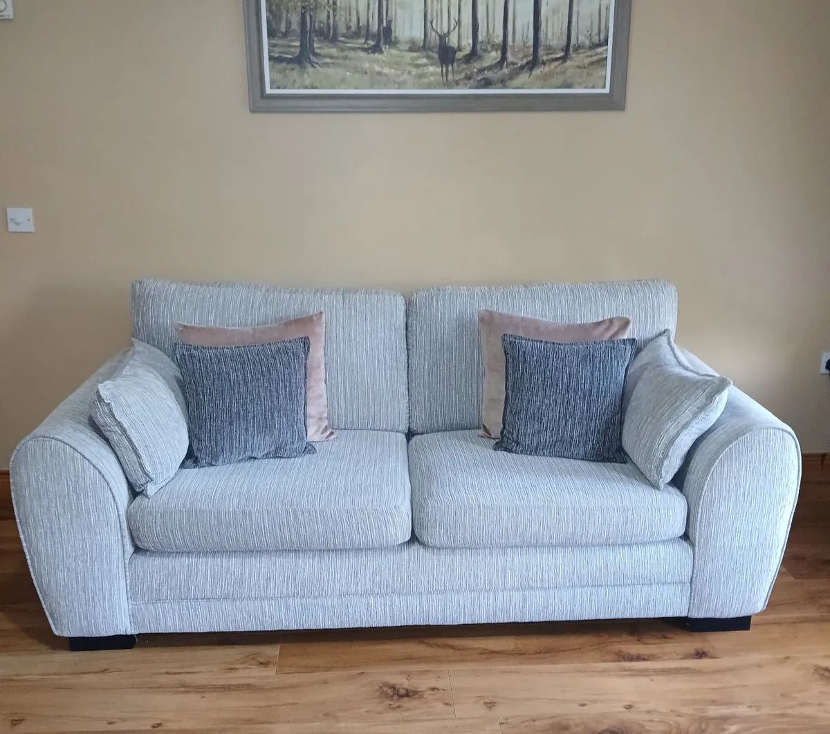 3 seater sofa   €300 ono - Image 1