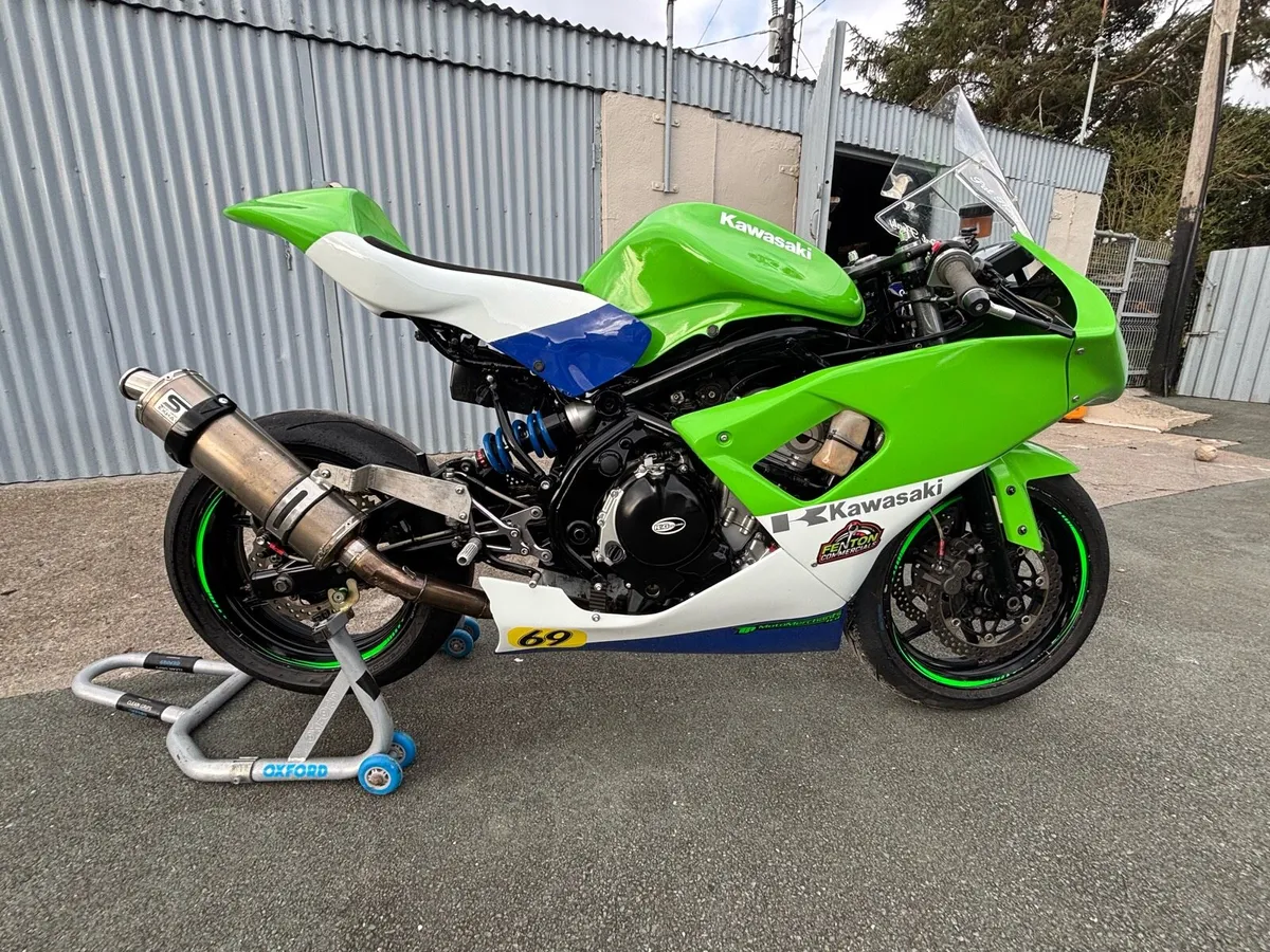 Kawasaki Er650 track bike - Image 2