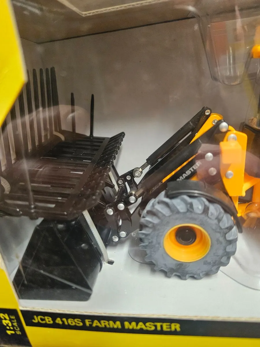 Britain's JCB Loader - Image 3