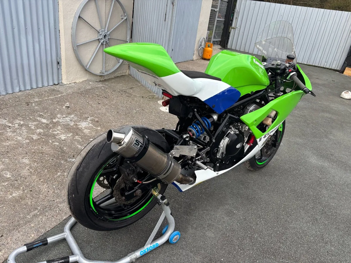 Kawasaki Er650 track bike - Image 4