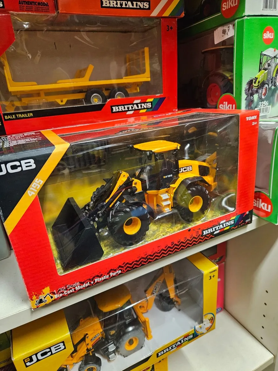 Britain's JCB Loader - Image 1