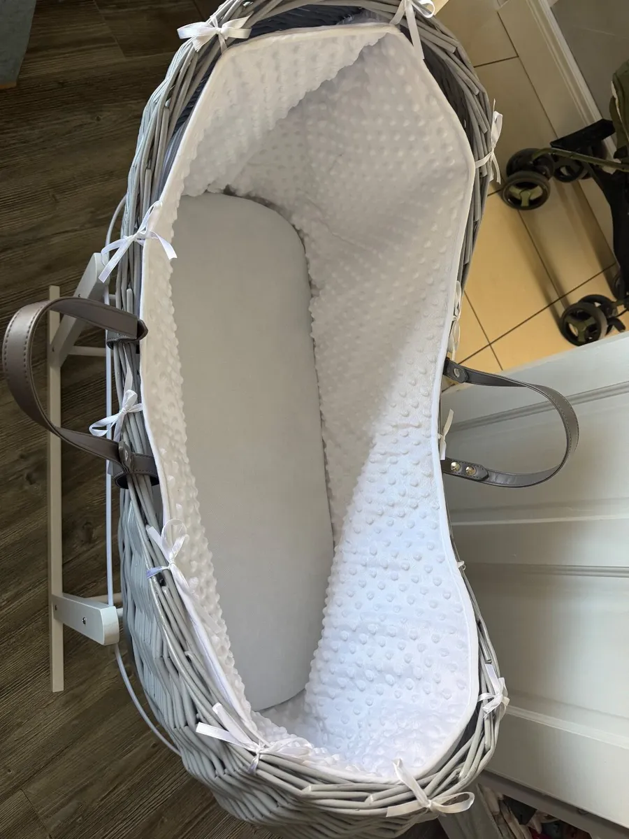 Moses basket - Image 2