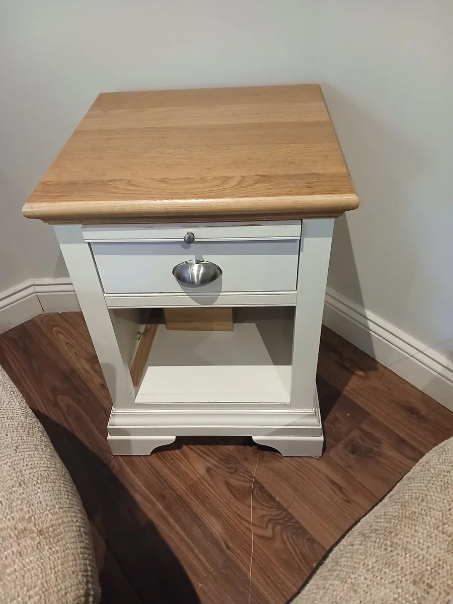 Tv unit and side table lamp - Image 2