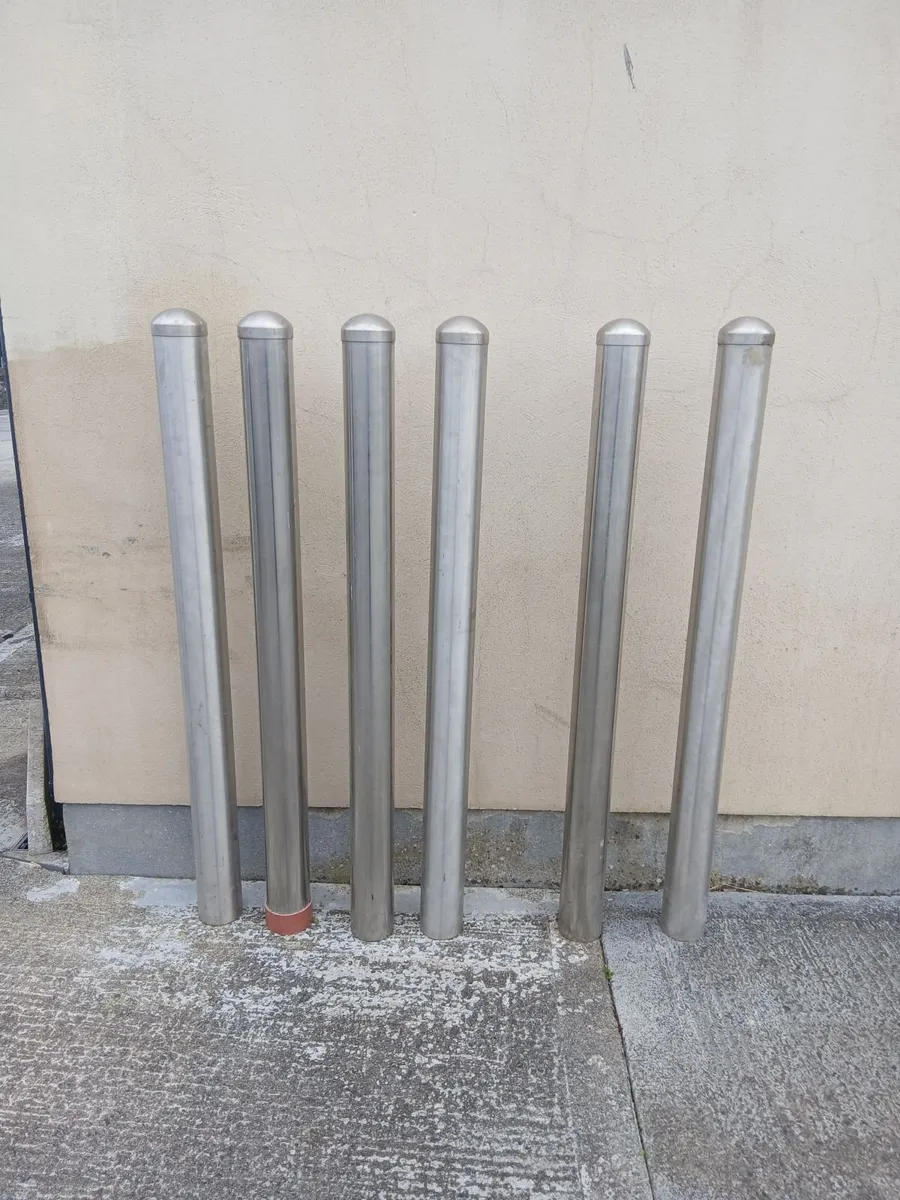 Bollards - Image 4
