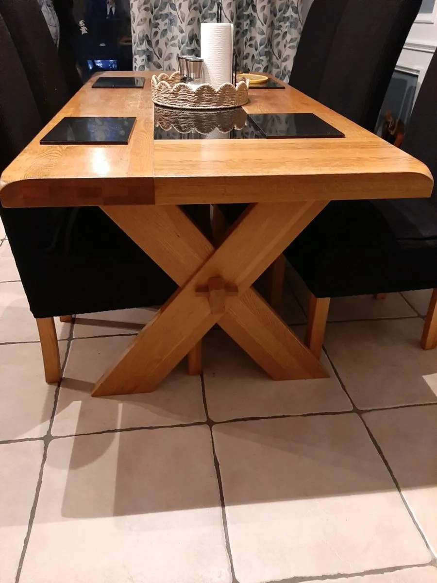 Dining table and chairs - Image 1