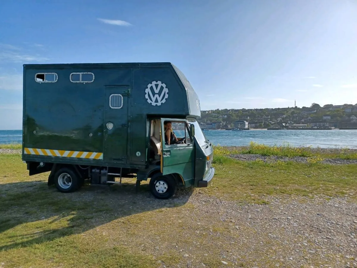 Classic VW 1979 LT35 horse transporter/camper - Image 1