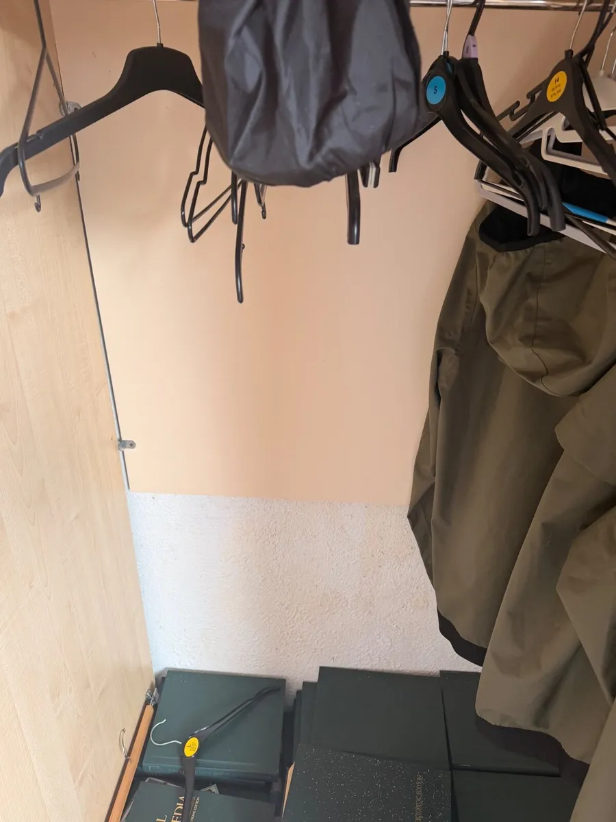 2 x Wardrobe - Image 4