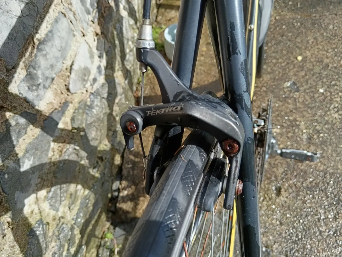 Bicycle Carrera Zelos Road Bike - Image 3