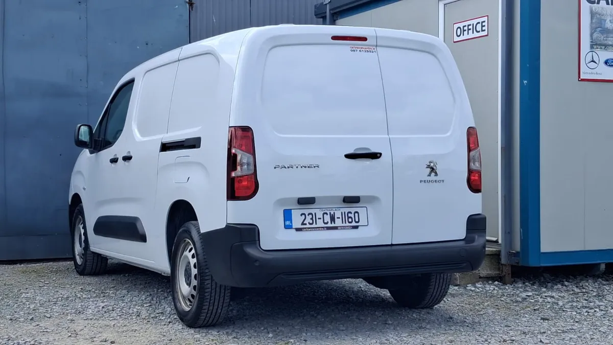 231 Peugeot Partner 1.5 blue hdi 100 Professional - Image 4