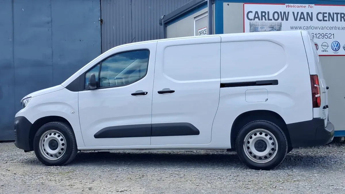 231 Peugeot Partner 1.5 blue hdi 100 Professional - Image 3