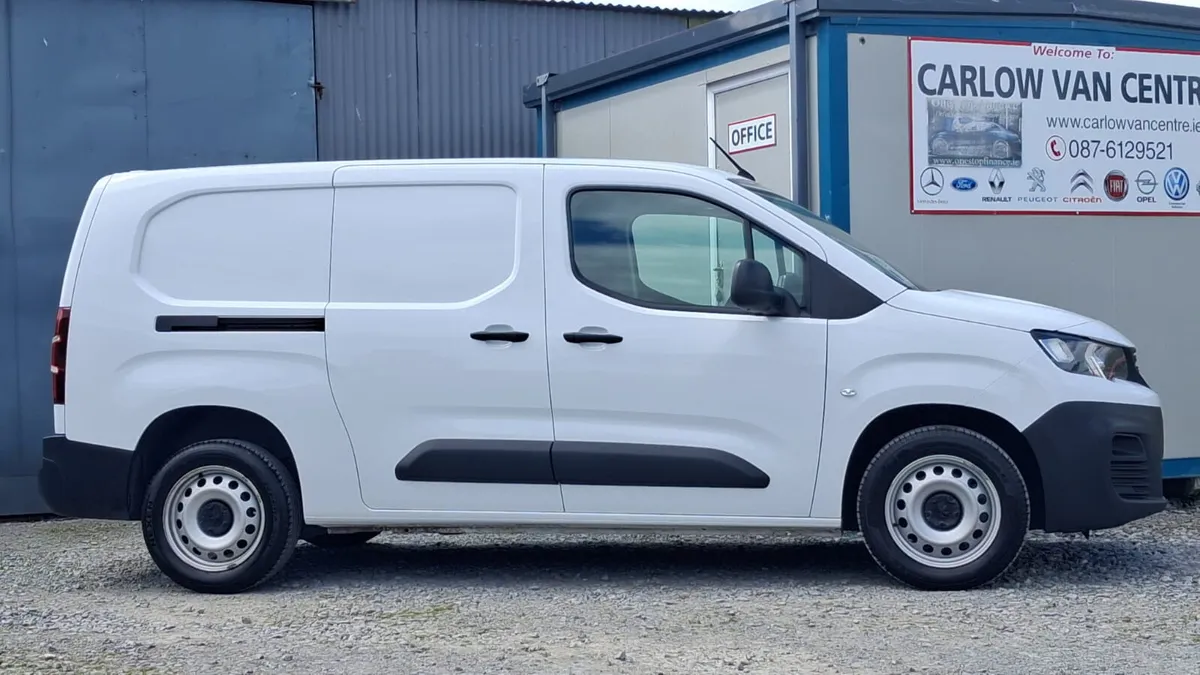 231 Peugeot Partner 1.5 blue hdi 100 Professional - Image 2