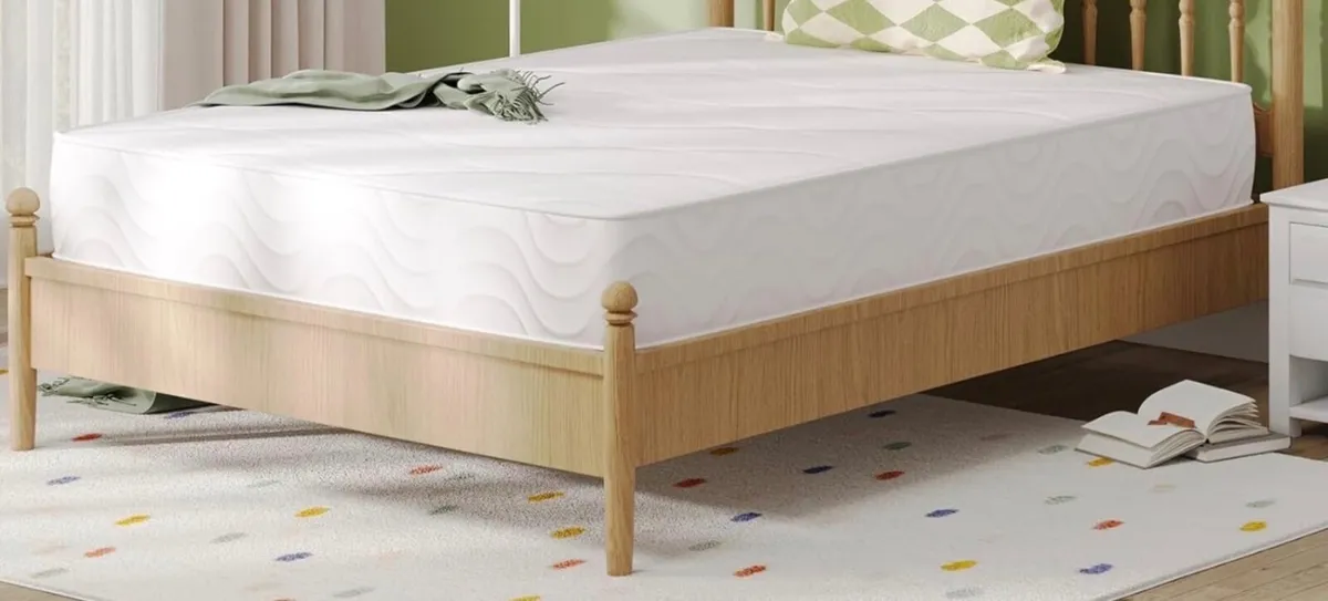 4FT Small Double Pocket Sprung Mattress 8 Inch Med - Image 2