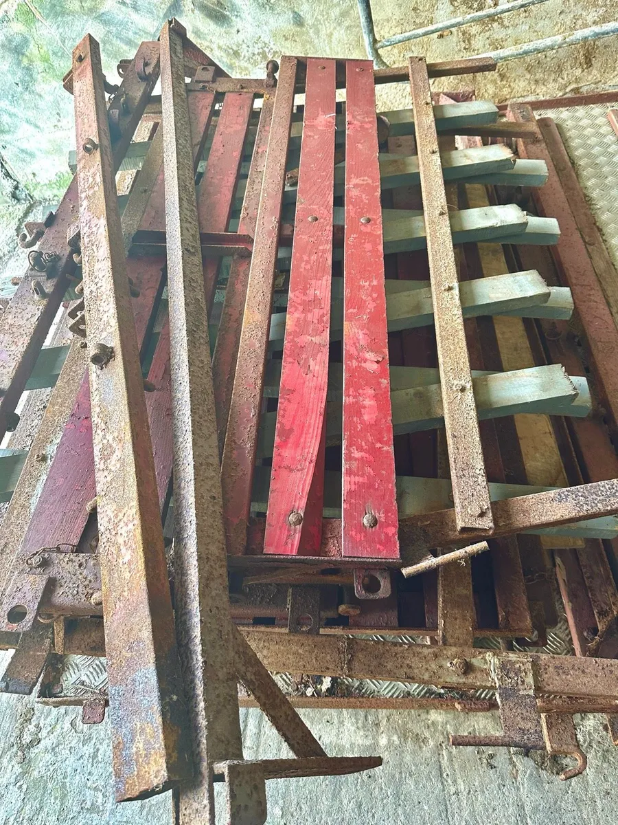 Arch trailer top Creels / Loading Ramp - Image 4