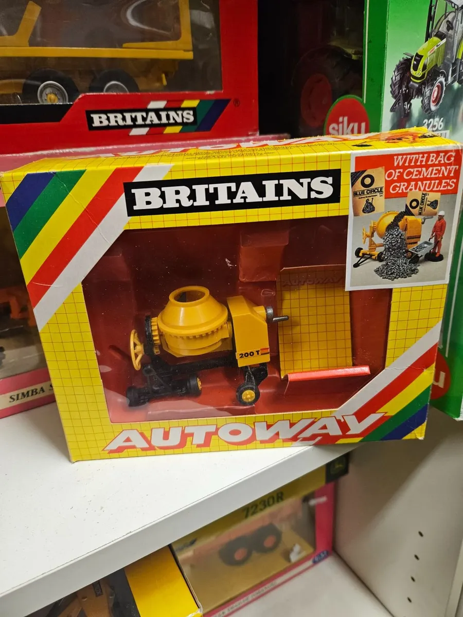 Britain's Autoway Cement Mixer - Image 2