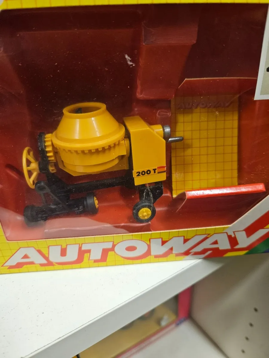 Britain's Autoway Cement Mixer - Image 1