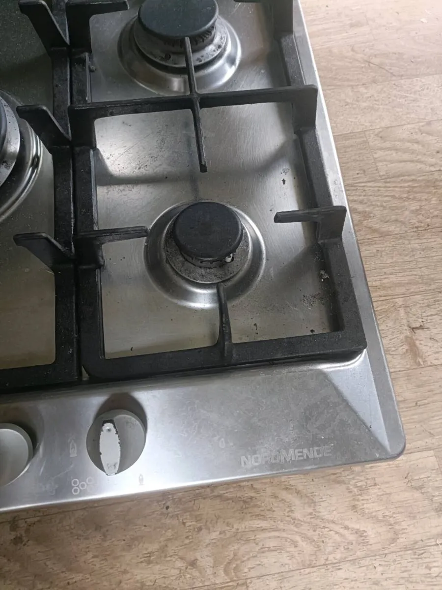 5 ring gas hob - Image 2