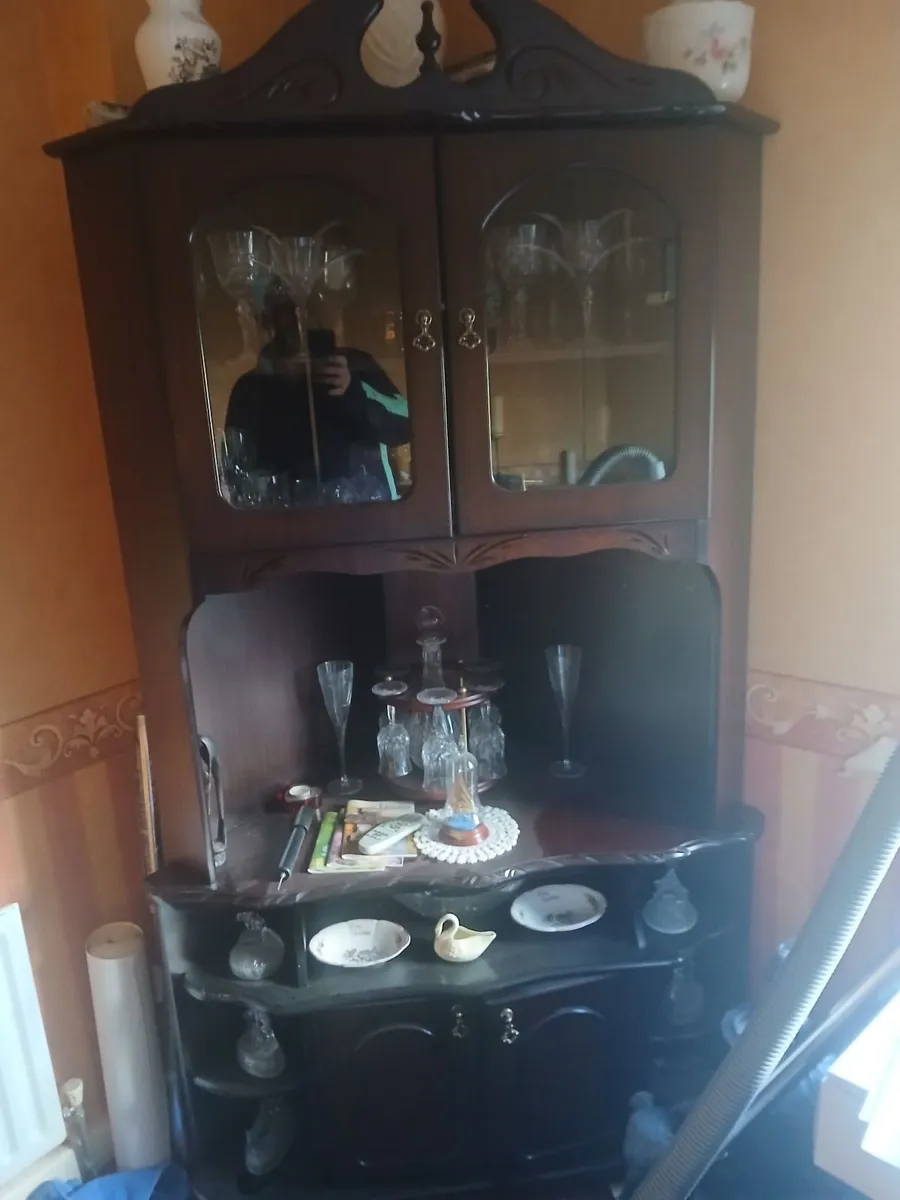 Corner units and tv cabinet - Image 3