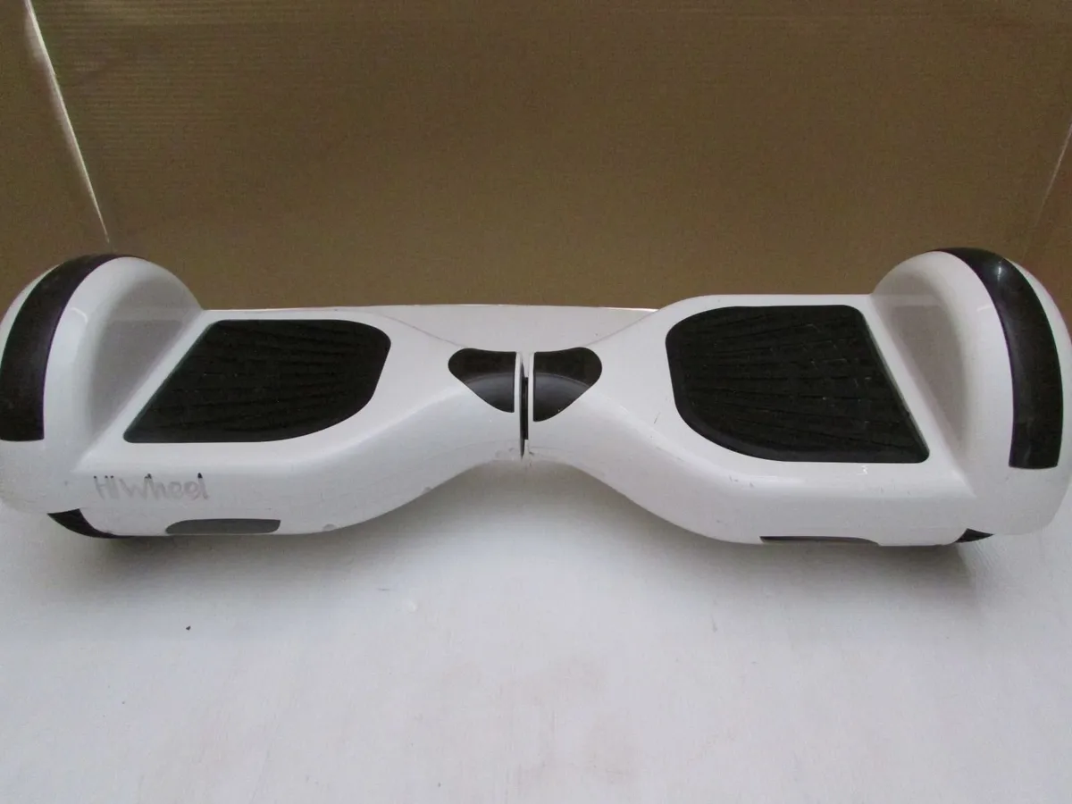 White hoverboard - Image 2