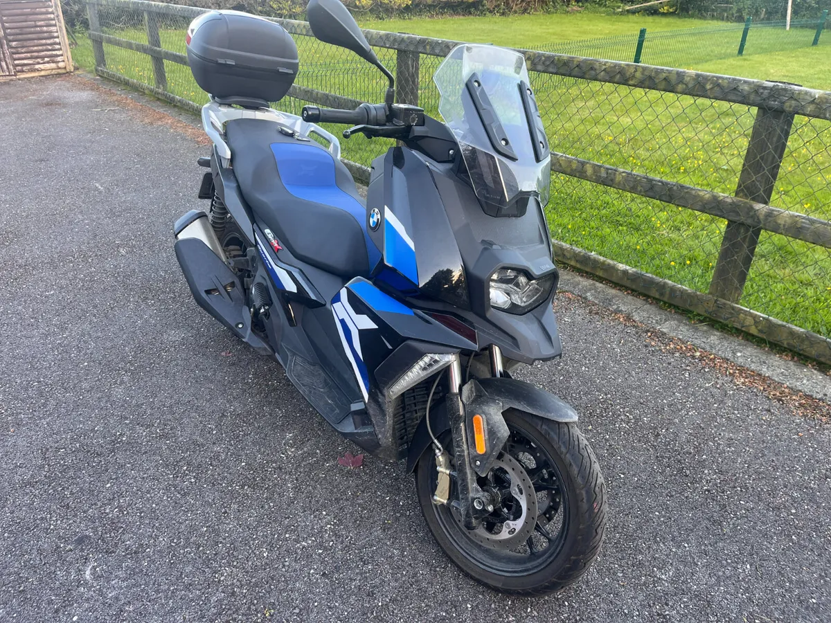 2022 BMW C 400 X - Image 3