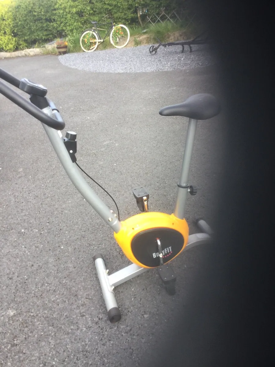 Exercise bike - Image 3