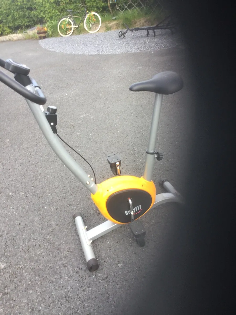 Exercise bike - Image 4